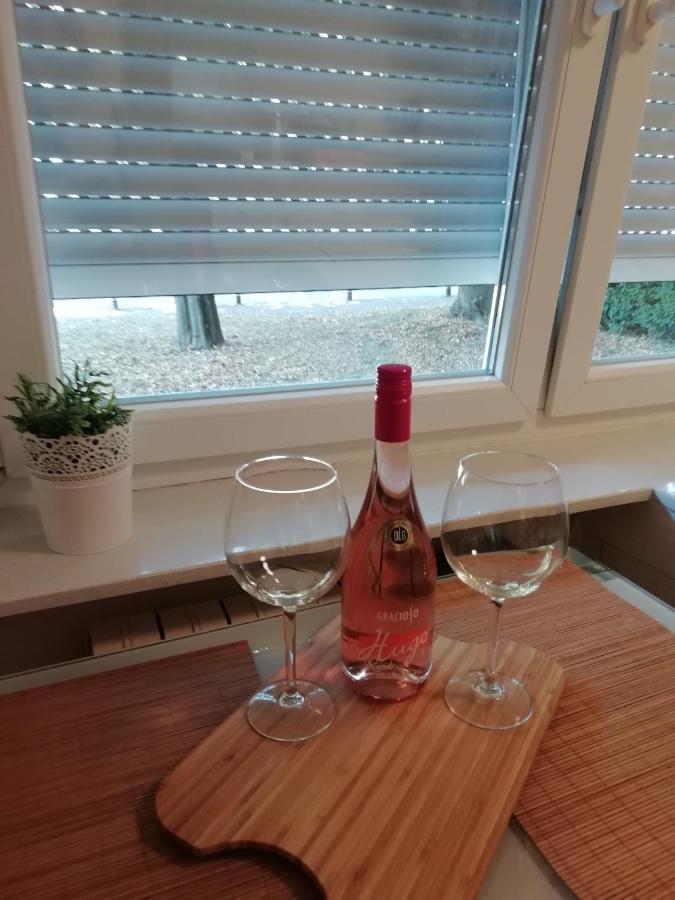 Sarmantni Apartman Malecka Zagreb Exterior foto